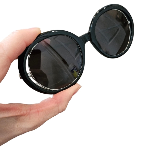 Alexander McQueen Black Oval Sunglasses - 54mm main image 8